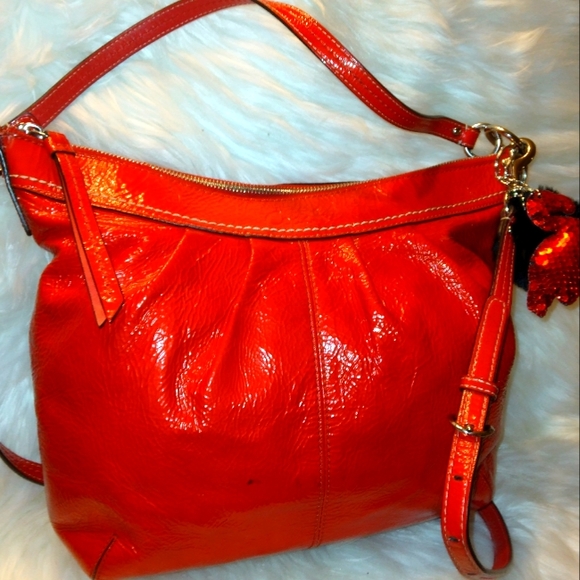 RARE 2011 COACH Soho Bright Red Pleated Convertible Patent Hobo Crossbody Hobo - Picture 16 of 16